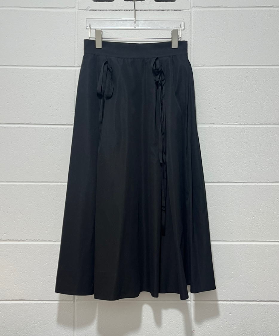 TIE SKIRT