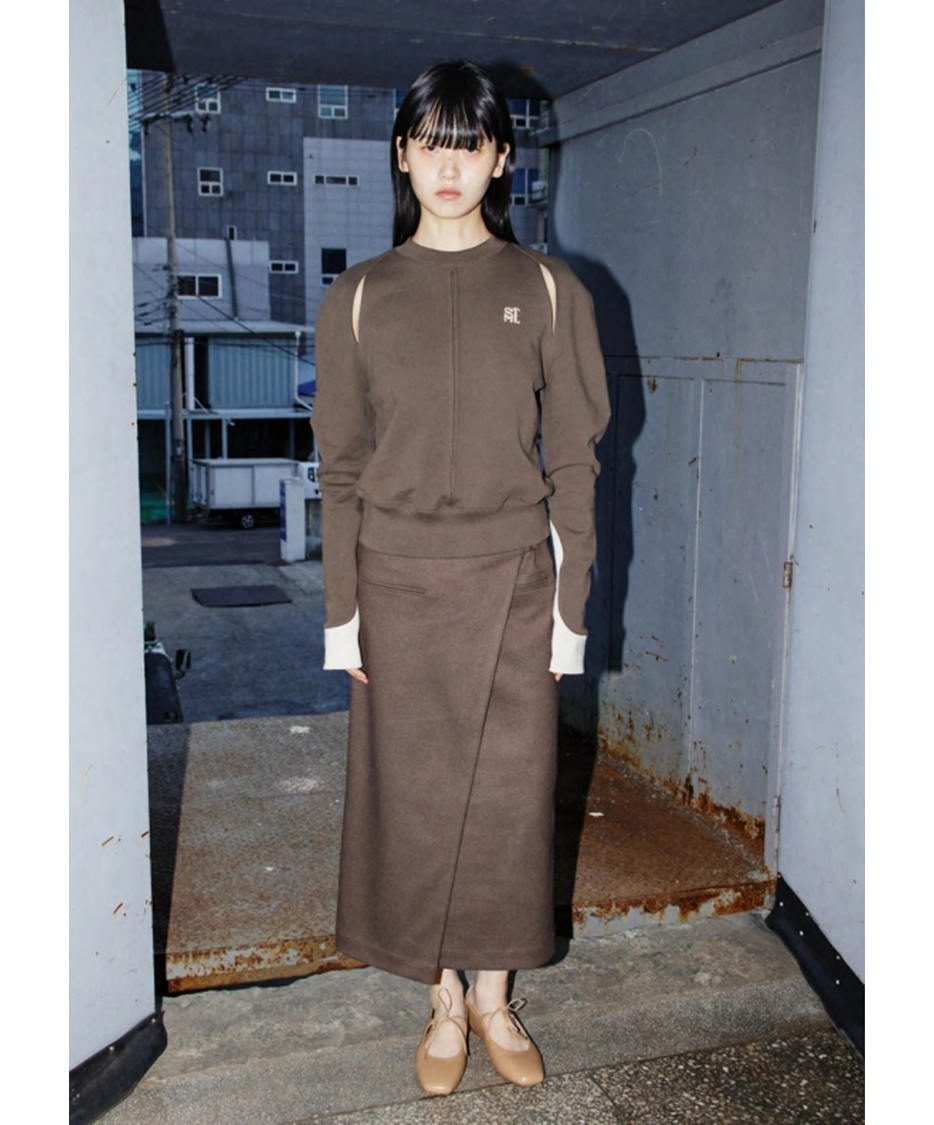 Cut-Out Detail Contrast Ribbed Sweatshirts